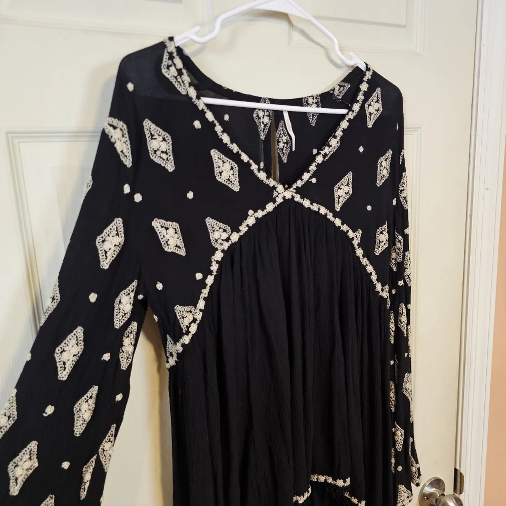 Free People Diamond Embroidered Bell Sleeve Tunic Mini Dress Swing Keyhole
